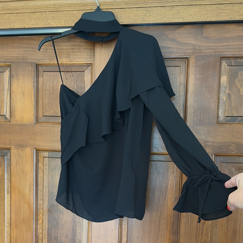 Krisa Black One-Shoulder Blouse